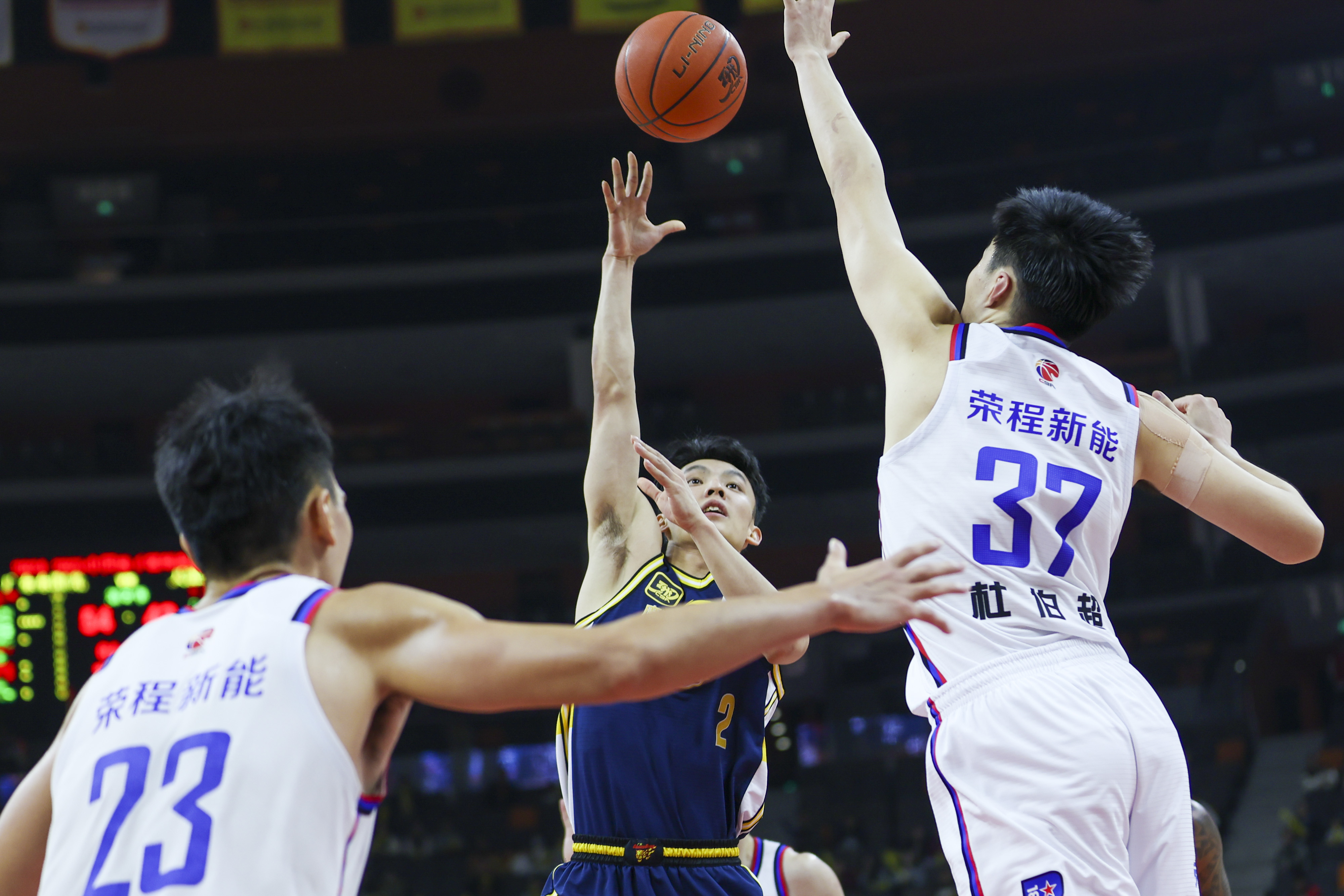 爱游戏体育app-关于今晚体能课后，罗马刷新队史纪录备战CBA季后赛，震撼外界，年轻球员得到机会的信息-爱游戏体育app